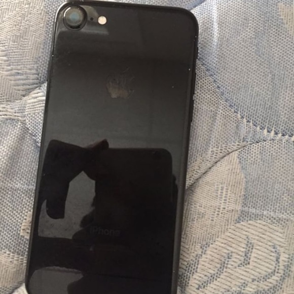 iPhone 7. Need gone asap. Cashapp only - Picture 2 of 2